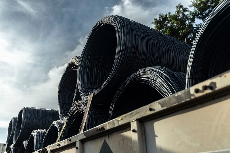 Después de que Trump impusiera gravámenes similares durante su anterior mandato, EE.UU. y Brasil acordaron cuotas de exportación de 3,5 millones de toneladas de productos semiacabados y desbastes y 687.000 toneladas de productos laminados. (Dado Galdieri/Bloomberg) Después de que Trump impusiera gravámenes similares durante su anterior mandato, EE.UU. y Brasil acordaron cuotas de exportación de 3,5 millones de toneladas de productos semiacabados y desbastes y 687.000 toneladas de productos laminados. (Dado Galdieri/Bloomberg)