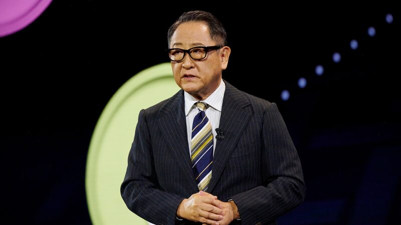 Chairman da Toyota contrata bancos e busca fazer aquisição de US$ 42 bi em novembro Chairman da Toyota contrata bancos e busca fazer aquisição de US$ 42 bi em novembro