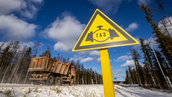 Carbón y petróleo rusos pagados en yuanes comenzarán a llegar a China Carbón y petróleo rusos pagados en yuanes comenzarán a llegar a China