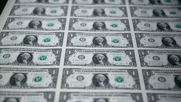 Saídas de até US$ 10 bi em dividendos colocam pressão sobre o câmbio, dizem analistas Saídas de até US$ 10 bi em dividendos colocam pressão sobre o câmbio, dizem analistas