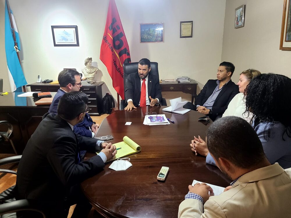 Representantes de Próspera se reunieron ayer con el vicepresidente del Congreso Nacional, Rasel Tomé. Representantes de Próspera se reunieron ayer con el vicepresidente del Congreso Nacional, Rasel Tomé.