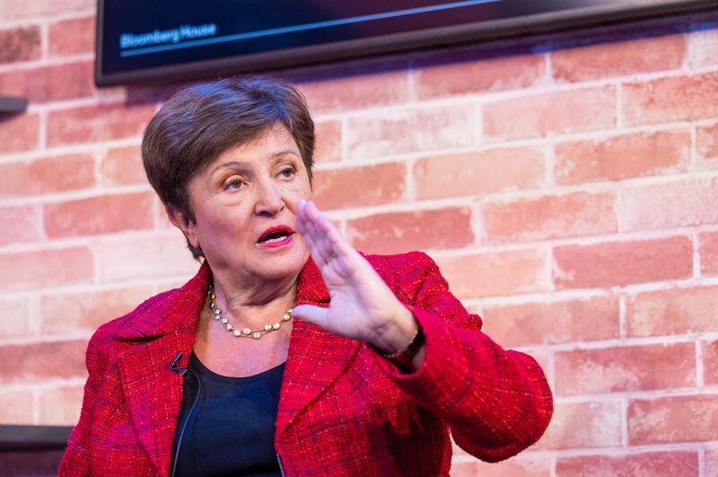 FMI insta a bancos centrales a ignorar presiones políticas y enfocarse en las tasas FMI insta a bancos centrales a ignorar presiones políticas y enfocarse en las tasas