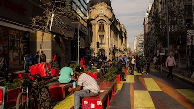 Actividad económica de Chile apenas crece en abril y suma señales de desaceleración Actividad económica de Chile apenas crece en abril y suma señales de desaceleración