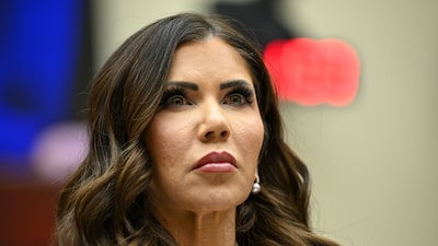 Trump destituye a Kristi Noem como jefa de Seguridad Nacional tras un mandato controversial Trump destituye a Kristi Noem como jefa de Seguridad Nacional tras un mandato controversial