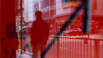 China acelera ofensiva em IA com IPOs de concorrentes locais da OpenAI China acelera ofensiva em IA com IPOs de concorrentes locais da OpenAI