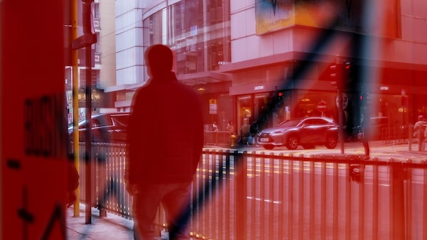 China acelera ofensiva em IA com IPOs de concorrentes locais da OpenAI China acelera ofensiva em IA com IPOs de concorrentes locais da OpenAI