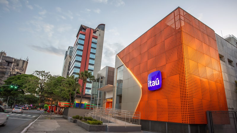 Itaú Asset monta mesa com Luiz Portella, ex-sócio da Novus Itaú Asset monta mesa com Luiz Portella, ex-sócio da Novus