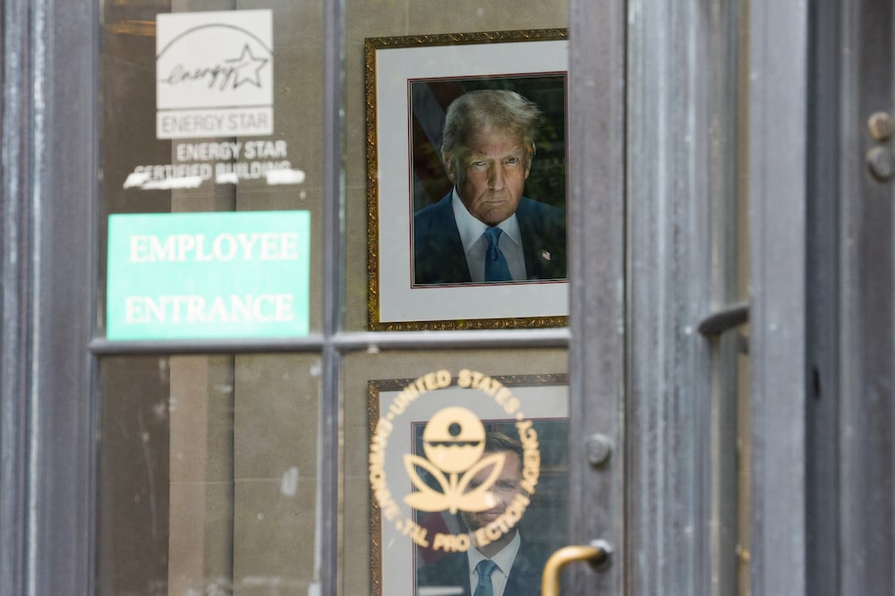 Imagen del presidente estadounidense Donald Trump en la sede de la Agencia de Protección Ambiental en Washington, D.C. Fotógrafo: Aaron Schwartz/Bloomberg Imagen del presidente estadounidense Donald Trump en la sede de la Agencia de Protección Ambiental en Washington, D.C. Fotógrafo: Aaron Schwartz/Bloomberg