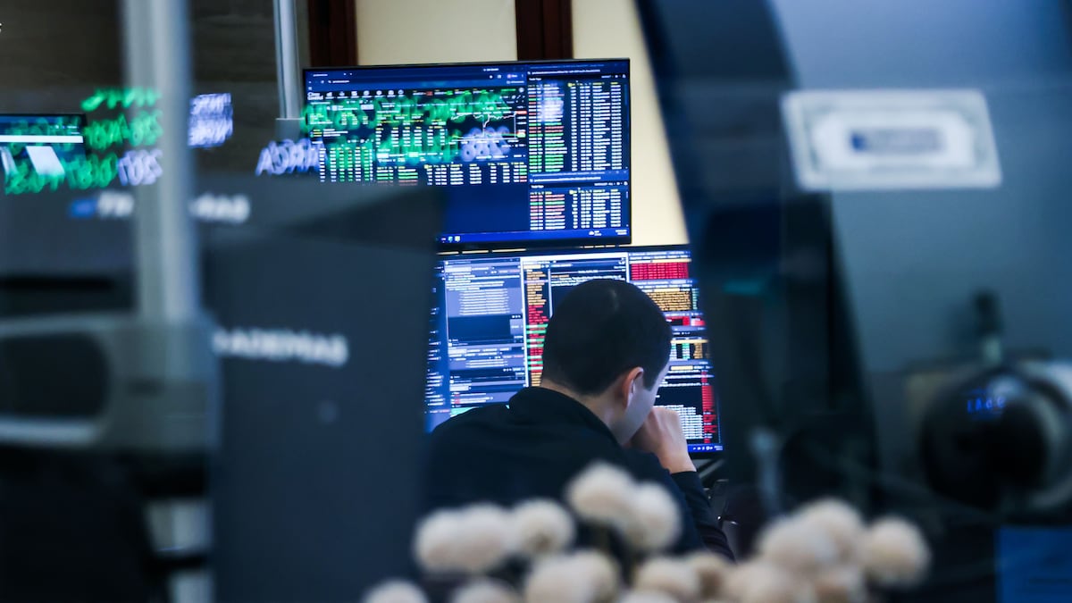 Wall Street sube con diálogos entre EE.UU. e Irán, menor inflación y tras resultados de bancos