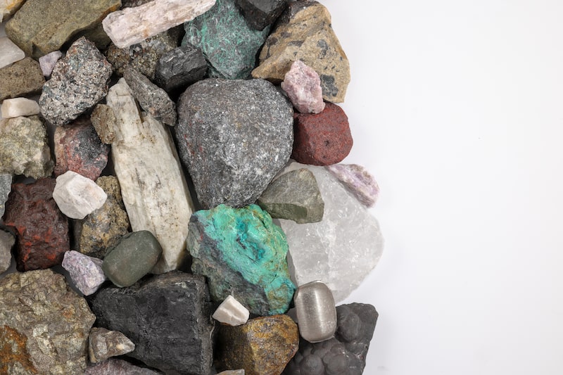Mezcla, variedad de minerales críticos, materias primas. Requerido para la tecnología moderna, como paneles solares, semiconductores, turbinas eólicas, baterías, transporte. La mía, la minería. Copiar espacio Mezcla, variedad de minerales críticos, materias primas. Requerido para la tecnología moderna, como paneles solares, semiconductores, turbinas eólicas, baterías, transporte. La mía, la minería. Copiar espacio