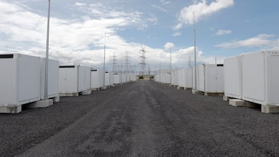 Brasil se prepara para boom de baterias e atrai interesse de Tesla e chinesas Brasil se prepara para boom de baterias e atrai interesse de Tesla e chinesas