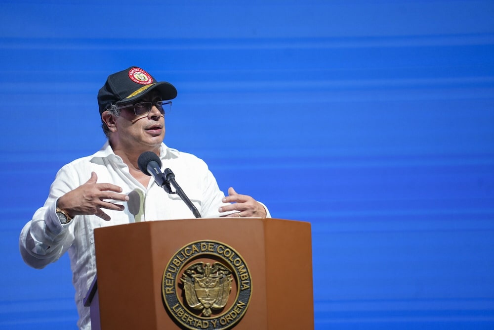 El mercado también anticipa en Colombia un cambio en la tendencia del gobierno en las elecciones del próximo año. El mercado también anticipa en Colombia un cambio en la tendencia del gobierno en las elecciones del próximo año.