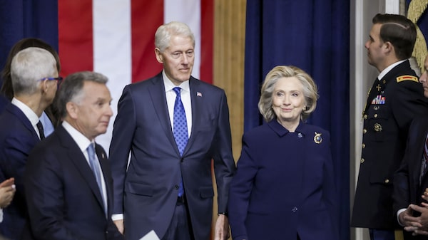 Los Clinton aceptan testificar ante comité del Congreso por el caso de Jeffrey Epstein Los Clinton aceptan testificar ante comité del Congreso por el caso de Jeffrey Epstein