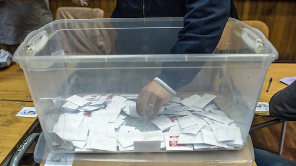 ¿Por cuántos candidatos hay que votar este domingo 7 de mayo en Chile? ¿Por cuántos candidatos hay que votar este domingo 7 de mayo en Chile?
