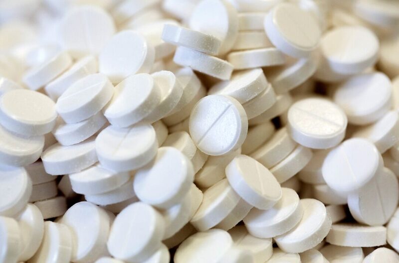 Los comprimidos de aspirina genéricos producidos por farmacéuticas chinas estarán disponibles por tan solo 0,03 yuanes o US$0,0041 por unidad. Los comprimidos de aspirina genéricos producidos por farmacéuticas chinas estarán disponibles por tan solo 0,03 yuanes o US$0,0041 por unidad.