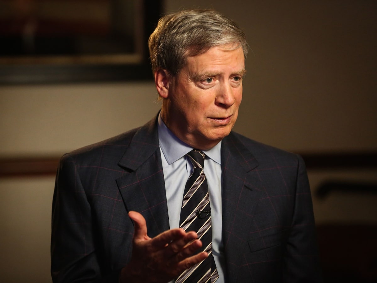 Druckenmiller invierte en YPF, acciones de energía en Argentina.