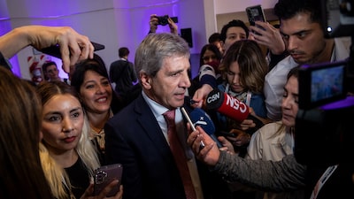Riesgo país y pausa en Bonares presionan al programa financiero y analistas no descartan más compras al BCRA Riesgo país y pausa en Bonares presionan al programa financiero y analistas no descartan más compras al BCRA