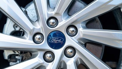 Ford, Lyft e Argo vão lançar serviço de táxis-robôs nos EUA Ford, Lyft e Argo vão lançar serviço de táxis-robôs nos EUA