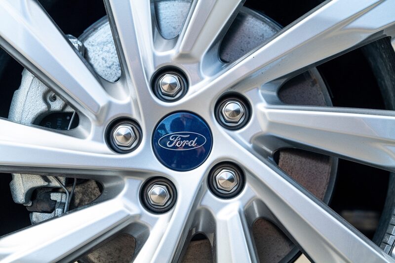 Montadora, desenvolvedor de tecnologia de direção autônoma e grande empresa de aplicativo de transporte compõem a iniciativa Montadora, desenvolvedor de tecnologia de direção autônoma e grande empresa de aplicativo de transporte compõem a iniciativa