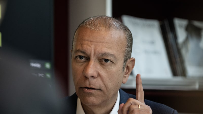 Mercado pede retomada mais rápida do Bradesco. ‘Não vamos mudar o plano’, diz CEO Mercado pede retomada mais rápida do Bradesco. ‘Não vamos mudar o plano’, diz CEO