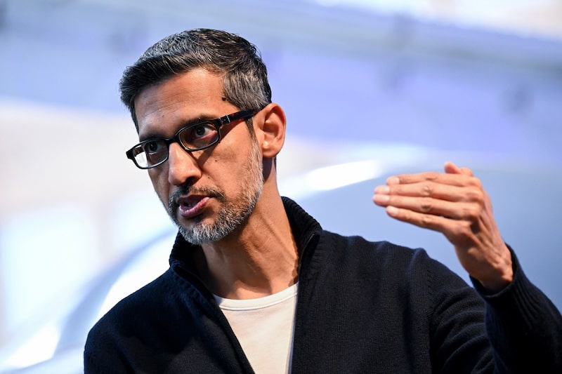 El CEO de Alphabet, Sundar Pichai, afirmó que la empresa había registrado su mejor trimestre hasta la fecha en lo que respecta a los servicios de inteligencia artificial para consumidores. El CEO de Alphabet, Sundar Pichai, afirmó que la empresa había registrado su mejor trimestre hasta la fecha en lo que respecta a los servicios de inteligencia artificial para consumidores.