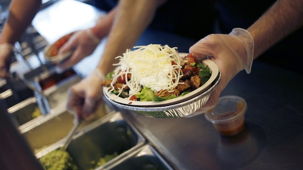 Chipotle pone a prueba el éxito de sus bowls y burritos en México de la mano de Alsea Chipotle pone a prueba el éxito de sus bowls y burritos en México de la mano de Alsea