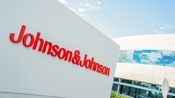 J&J pagará US$5.500 millones para resolver demandas que vinculan su talco con cáncer de ovario J&J pagará US$5.500 millones para resolver demandas que vinculan su talco con cáncer de ovario