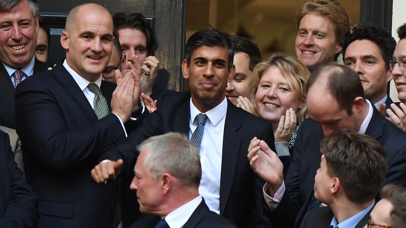 Quem é o novo primeiro-ministro britânico, o mais jovem em mais de um século Quem é o novo primeiro-ministro britânico, o mais jovem em mais de um século