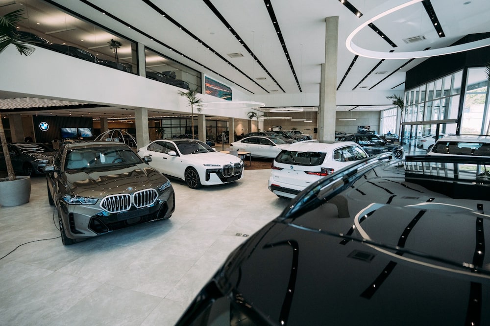 Concessionária da Automob, do grupo Simpar Concessionária da Automob, do grupo Simpar