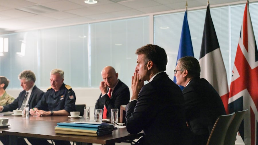 Europa explora su propio paraguas nuclear ante las dudas sobre el compromiso de EE.UU. Europa explora su propio paraguas nuclear ante las dudas sobre el compromiso de EE.UU.