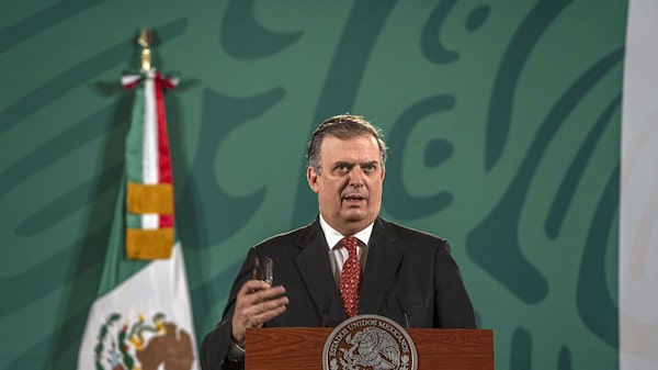 Marcelo Ebrard renuncia a la Secretaría de Relaciones Exteriores Marcelo Ebrard renuncia a la Secretaría de Relaciones Exteriores