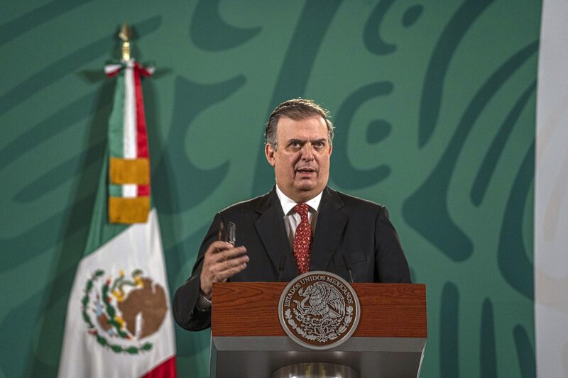Pese a la fuerte competiencia al interior del partido, el secretario de Relaciones Exteriores de México, Marcelo Ebrard, confía en obtener la nominación para competir por la presidencia del país. Pese a la fuerte competiencia al interior del partido, el secretario de Relaciones Exteriores de México, Marcelo Ebrard, confía en obtener la nominación para competir por la presidencia del país.