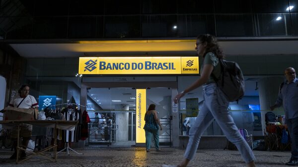 Banco do Brasil negocia parceria com Genial e Warren para investidor, dizem fontes Banco do Brasil negocia parceria com Genial e Warren para investidor, dizem fontes