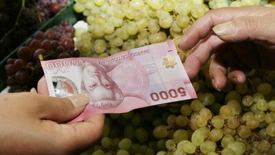 Peso chileno repunta tras rechazo de nueva Constitución Peso chileno repunta tras rechazo de nueva Constitución