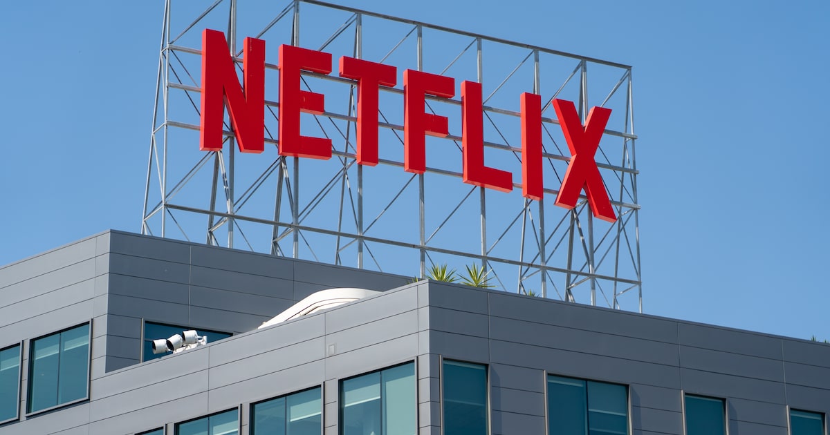 Netflix: Publicidade deve faturar 10% da receita até 2030, diz líder global