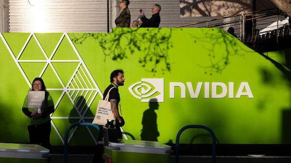 Nvidia apresenta projeções de vendas acima das estimativas, mas decepciona investidores Nvidia apresenta projeções de vendas acima das estimativas, mas decepciona investidores