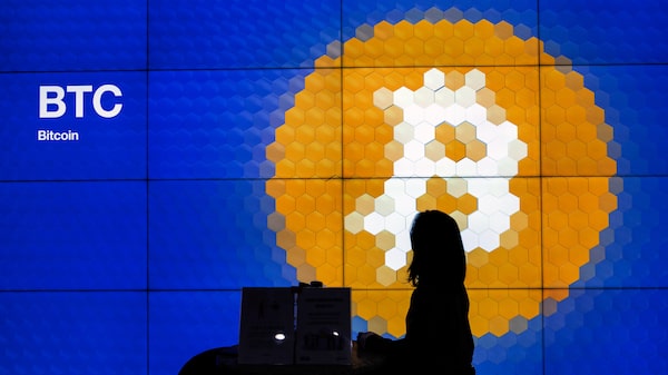 El bitcoin avanza pese al shock petrolero que golpea a las acciones y bonos El bitcoin avanza pese al shock petrolero que golpea a las acciones y bonos