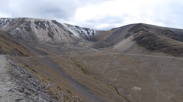Milei envió al Congreso nueva Ley de Glaciares con fuerte apoyo a la industria minera Milei envió al Congreso nueva Ley de Glaciares con fuerte apoyo a la industria minera