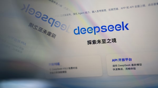 DeepSeek lanza V4.1 Flash, un modelo de IA más potente y barato que presiona a Anthropic y OpenAI DeepSeek lanza V4.1 Flash, un modelo de IA más potente y barato que presiona a Anthropic y OpenAI