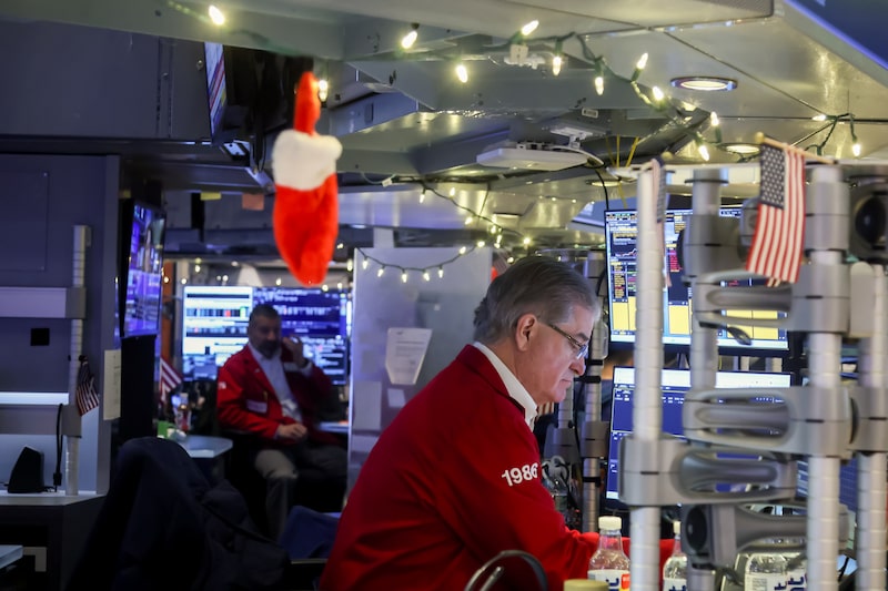 S&P 500 Gets Closer To Its Record In Broad Advance S&P 500 Gets Closer To Its Record In Broad Advance