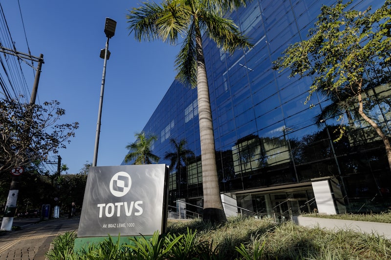 Totvs anuncia compra da Linx Totvs anuncia compra da Linx