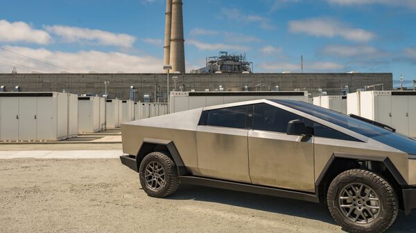 Tesla inicia la producción del Cybertruck tras dos años de retraso Tesla inicia la producción del Cybertruck tras dos años de retraso