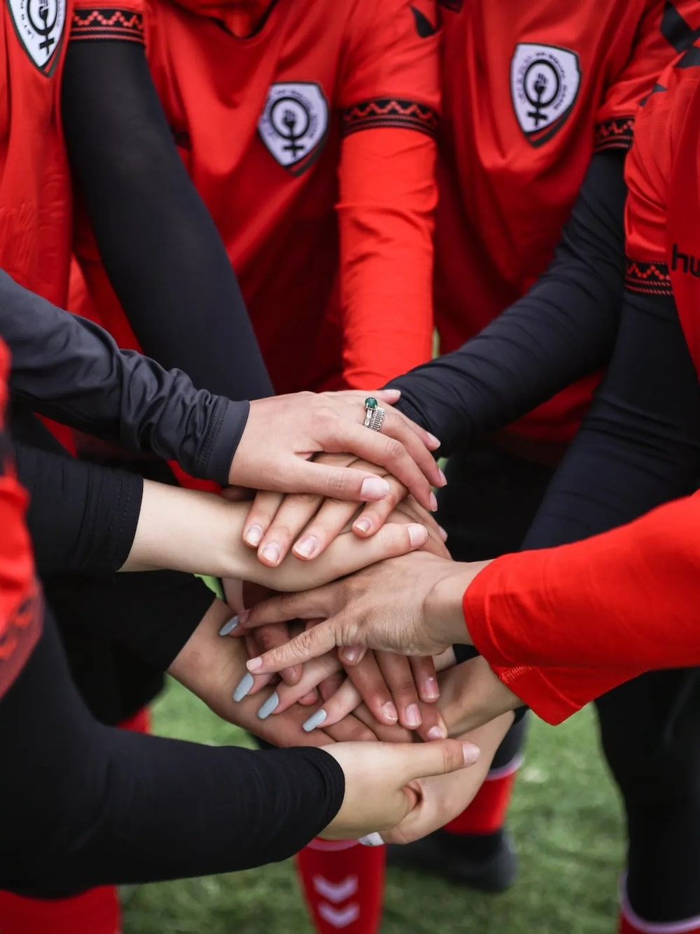 FIFA permitirá a mujeres de Afganistán jugar en torneos oficiales, pese a los talibanes FIFA permitirá a mujeres de Afganistán jugar en torneos oficiales, pese a los talibanes