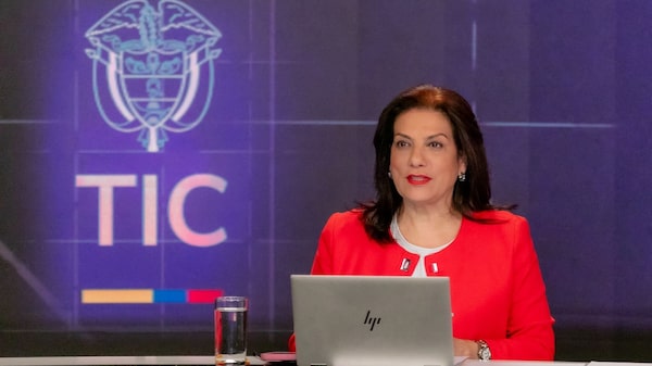 “Estamos más conectados en Colombia, pero no somos suficientemente productivos”: MinTIC “Estamos más conectados en Colombia, pero no somos suficientemente productivos”: MinTIC