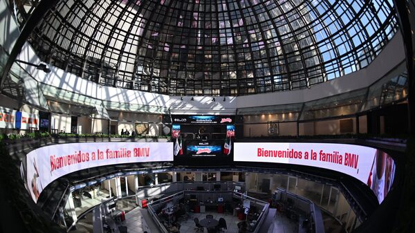 Diablos Rojos planea emitir acciones para aumentar capital tras llegar a la Bolsa Mexicana Diablos Rojos planea emitir acciones para aumentar capital tras llegar a la Bolsa Mexicana