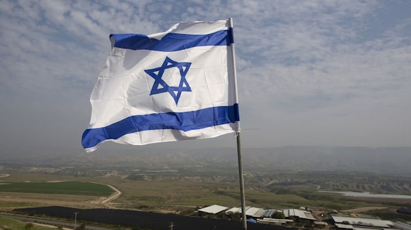 Israel intercepta mayor andanada de misiles desde el Líbano desde guerra de 2006 Israel intercepta mayor andanada de misiles desde el Líbano desde guerra de 2006