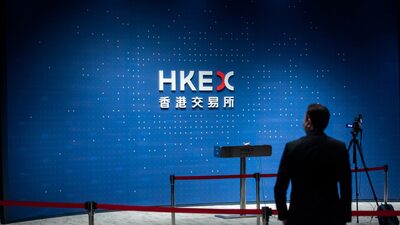 Em Hong Kong, índice de ações chinesas chega ao nível mais baixo em 19 anos Em Hong Kong, índice de ações chinesas chega ao nível mais baixo em 19 anos