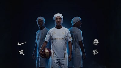 El Ravenna FC de Italia agota camisetas de Ronaldinho horas después de ficharlo, a su 46 años El Ravenna FC de Italia agota camisetas de Ronaldinho horas después de ficharlo, a su 46 años