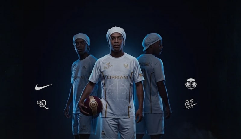 El Ravenna FC de Italia agota camisetas de Ronaldinho horas después de ficharlo, a su 46 años El Ravenna FC de Italia agota camisetas de Ronaldinho horas después de ficharlo, a su 46 años