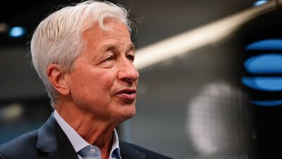 Metas em informes trimestrais levam CEOs a fazer ‘coisas idiotas’, diz Jamie Dimon Metas em informes trimestrais levam CEOs a fazer ‘coisas idiotas’, diz Jamie Dimon